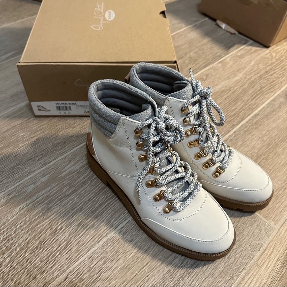Dr. Scholl’s Winter Boots